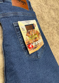 شلوار جین Wrangler آبی – برش کلاسیک و راحتی ماندگار